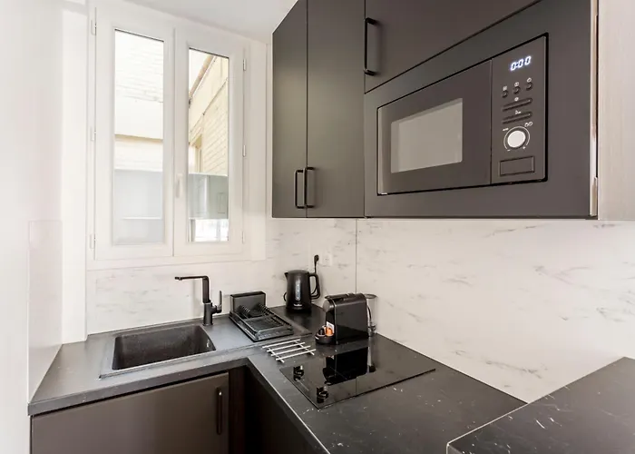 Square Villaret Studio Paris